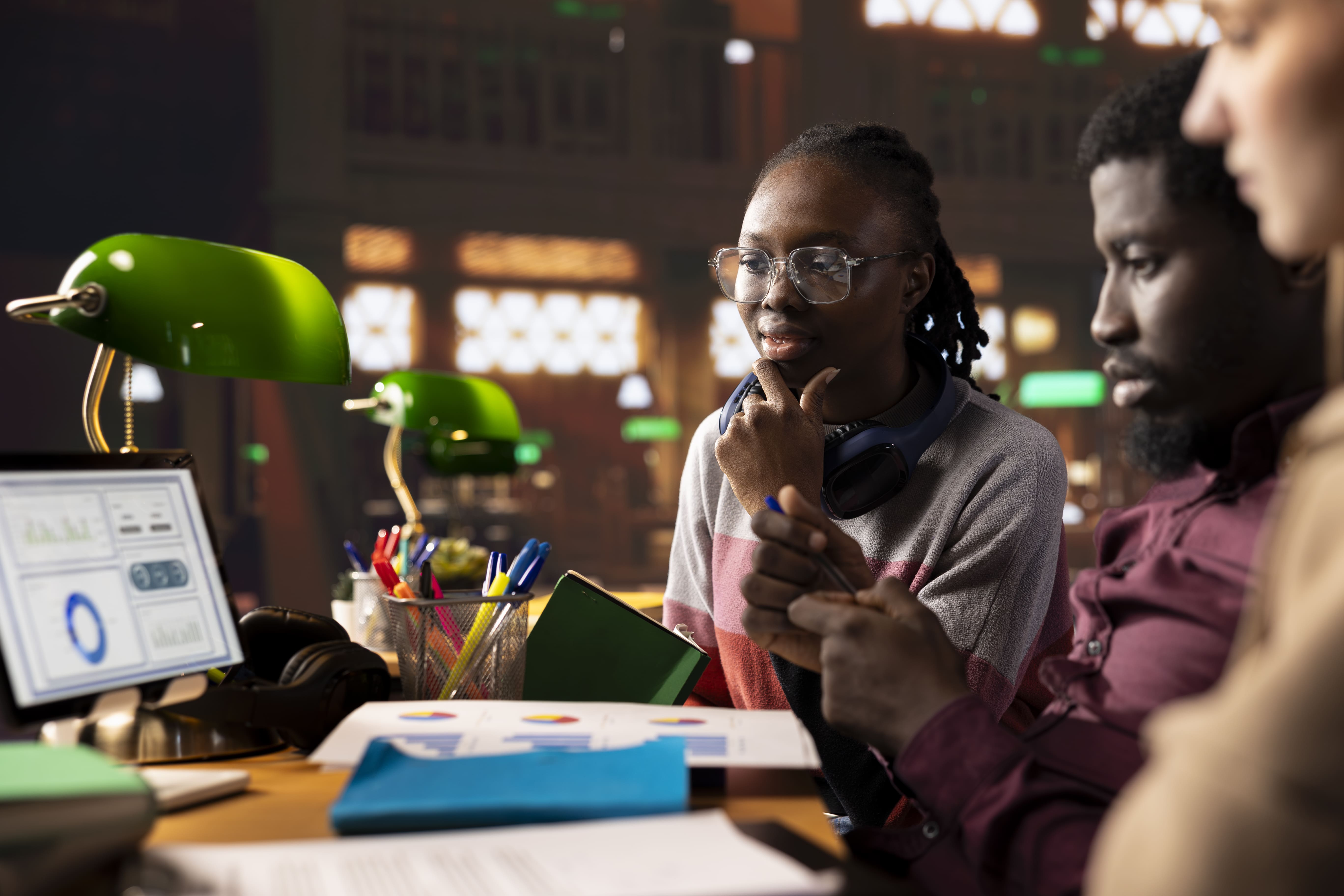 Etudiants travaillant sur un projet innovant